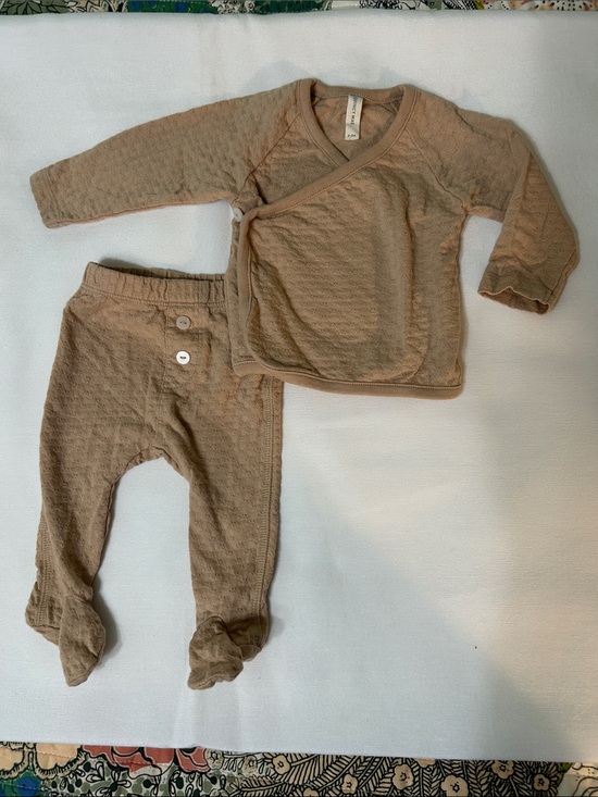 Quincy Mae Other - Quincy Mae infant set, size 0-3 mo